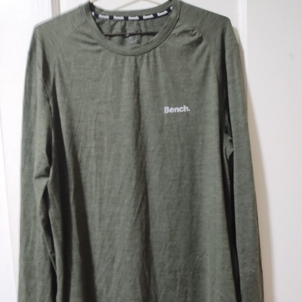 Bench Men's long sleeve lightweight medium shirt